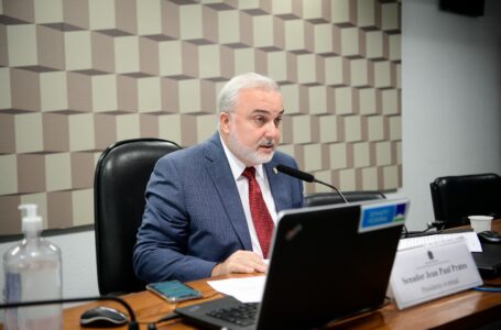 Em audiência no Senado, Paulo Guedes não consegue explicar a disparada dos preços do gás de cozinha e da gasolina